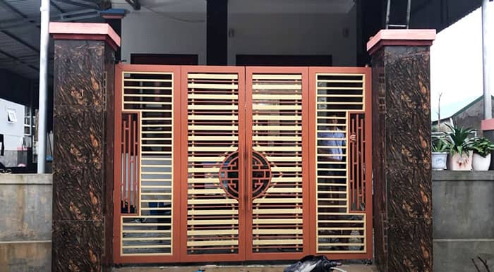 Cửa sắt tôn Huỳnh Thiết kế và sản xuất cửa sắt chất lượng cao